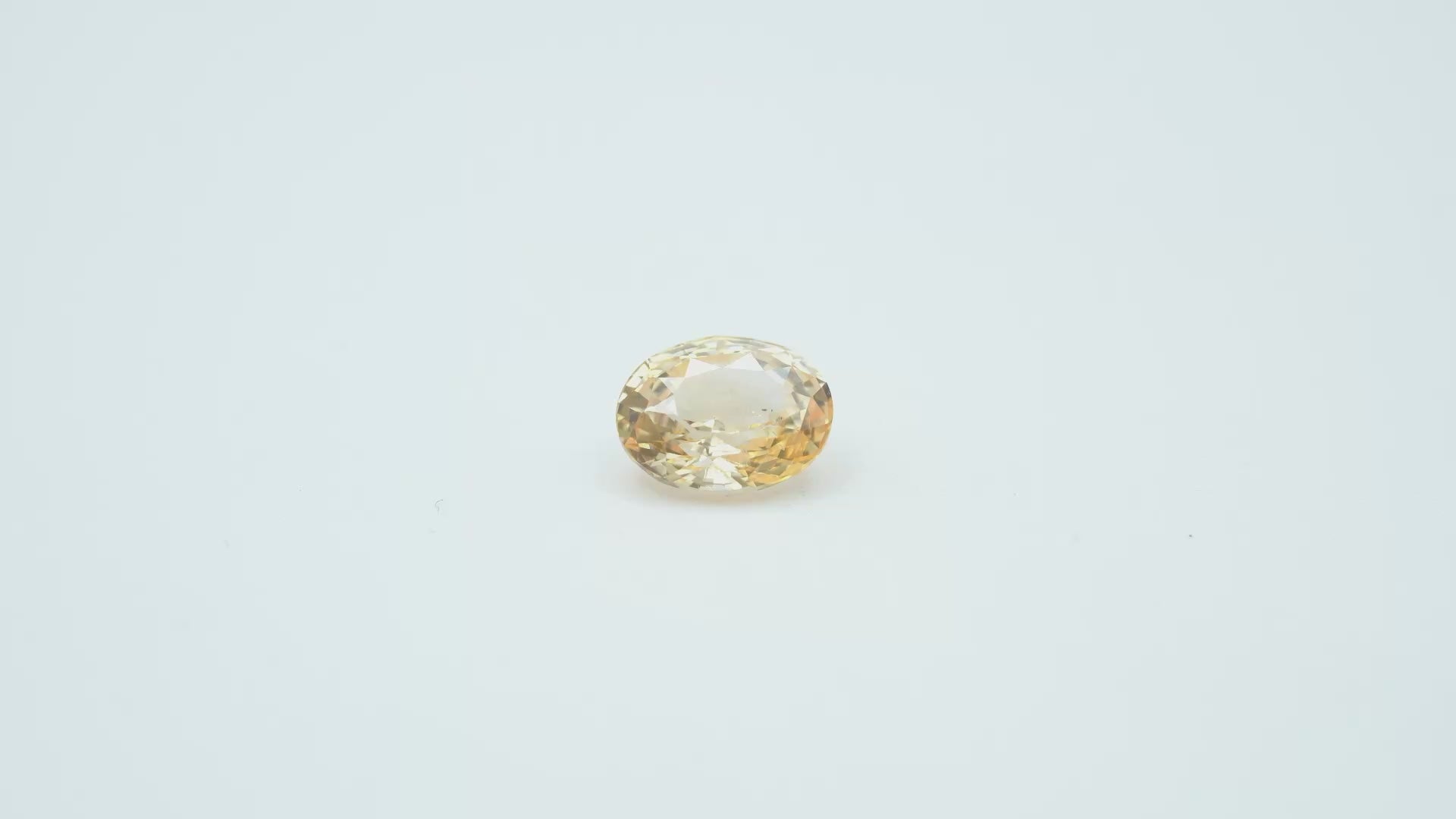 Video of the Téja 3.031 ct Ceylon yellow sapphire, Bellerophon report C02954